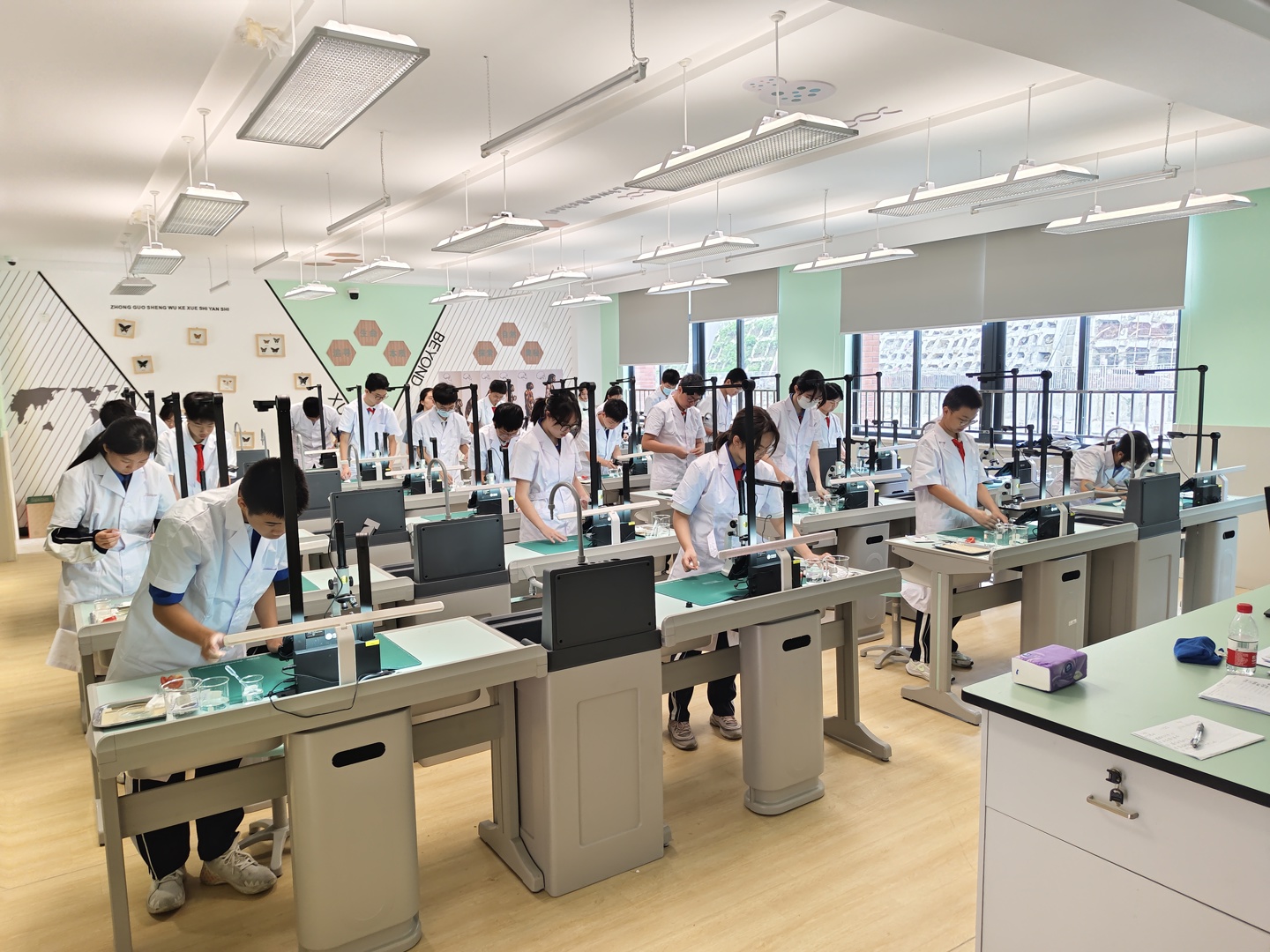 深圳市罗湖区礼文中学